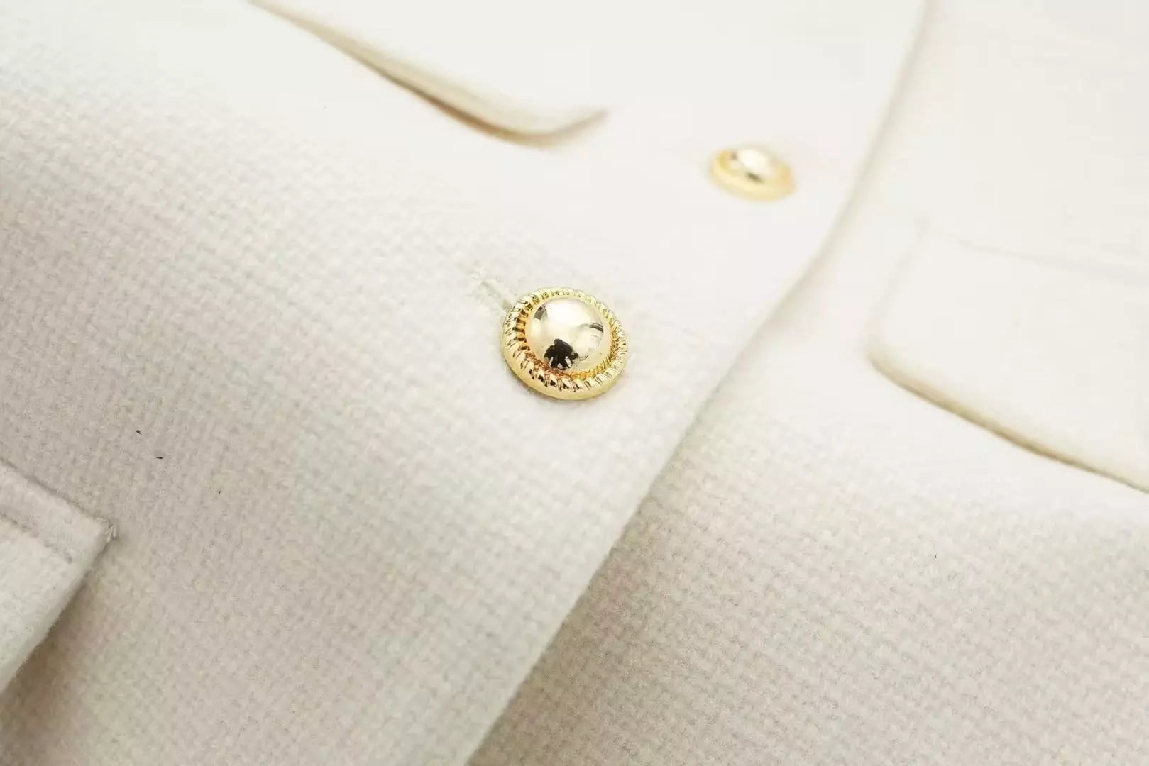 Jaqueta curta de tweed para mulher